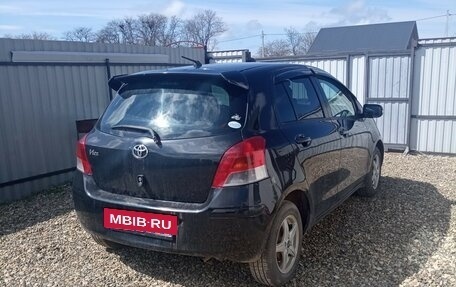 Toyota Vitz, 2010 год, 680 000 рублей, 3 фотография