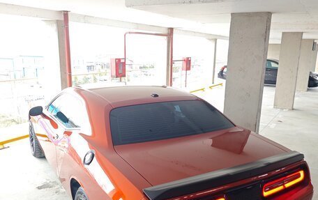 Dodge Challenger III рестайлинг 2, 2021 год, 4 350 000 рублей, 7 фотография