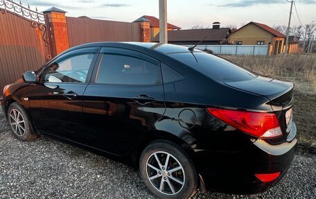 Hyundai Solaris II рестайлинг, 2012 год, 690 000 рублей, 6 фотография