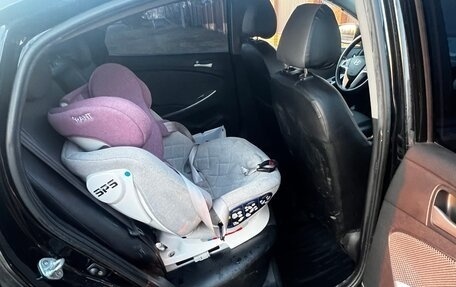 Hyundai Solaris II рестайлинг, 2012 год, 690 000 рублей, 8 фотография