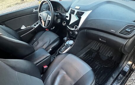 Hyundai Solaris II рестайлинг, 2012 год, 690 000 рублей, 12 фотография