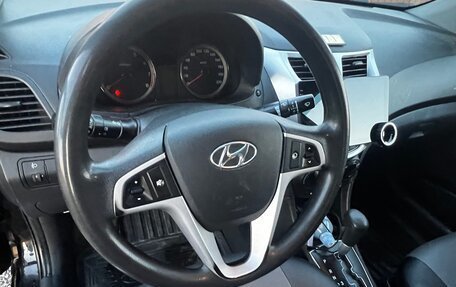 Hyundai Solaris II рестайлинг, 2012 год, 690 000 рублей, 13 фотография