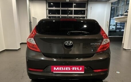 Hyundai Solaris II рестайлинг, 2015 год, 830 000 рублей, 4 фотография