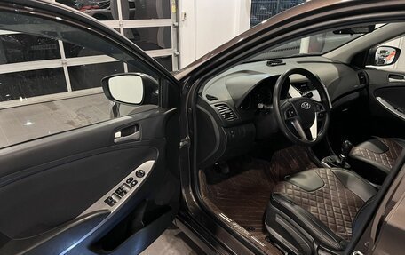 Hyundai Solaris II рестайлинг, 2015 год, 830 000 рублей, 20 фотография