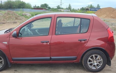 Renault Sandero I, 2010 год, 650 000 рублей, 4 фотография