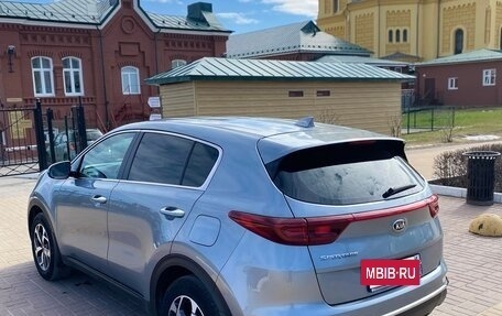 KIA Sportage IV рестайлинг, 2020 год, 2 400 000 рублей, 7 фотография