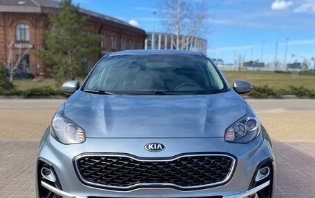 KIA Sportage IV рестайлинг, 2020 год, 2 400 000 рублей, 2 фотография