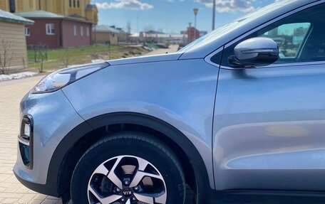 KIA Sportage IV рестайлинг, 2020 год, 2 400 000 рублей, 16 фотография