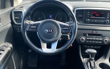 KIA Sportage IV рестайлинг, 2020 год, 2 400 000 рублей, 20 фотография