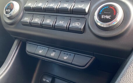 KIA Sportage IV рестайлинг, 2020 год, 2 400 000 рублей, 26 фотография