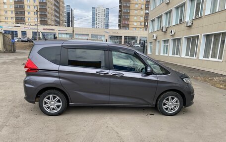 Honda Freed II, 2019 год, 2 150 000 рублей, 5 фотография