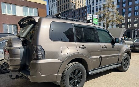 Mitsubishi Pajero IV, 2011 год, 3 200 000 рублей, 4 фотография