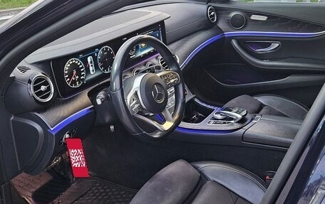 Mercedes-Benz E-Класс, 2018 год, 3 150 000 рублей, 5 фотография