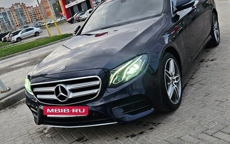 Mercedes-Benz E-Класс, 2018 год, 3 150 000 рублей, 10 фотография