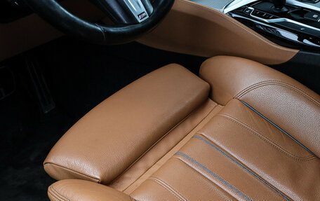 BMW 5 серия, 2018 год, 4 300 000 рублей, 15 фотография