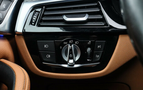 BMW 5 серия, 2018 год, 4 300 000 рублей, 21 фотография