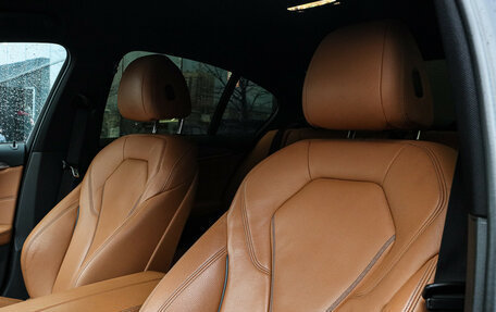 BMW 5 серия, 2018 год, 4 300 000 рублей, 33 фотография