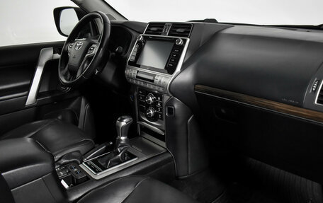 Toyota Land Cruiser Prado 150 рестайлинг 2, 2018 год, 4 747 860 рублей, 14 фотография