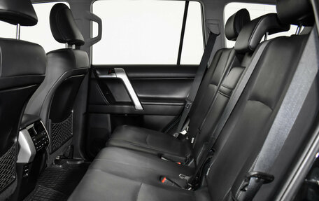 Toyota Land Cruiser Prado 150 рестайлинг 2, 2018 год, 4 747 860 рублей, 12 фотография