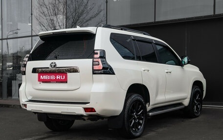 Toyota Land Cruiser Prado 150 рестайлинг 2, 2021 год, 6 900 000 рублей, 4 фотография