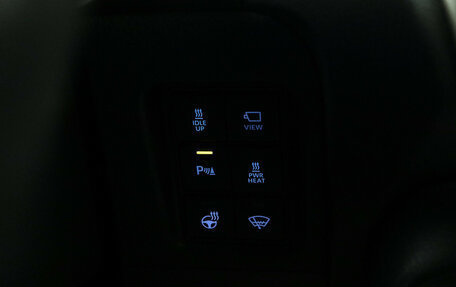 Toyota Land Cruiser Prado 150 рестайлинг 2, 2021 год, 6 900 000 рублей, 25 фотография