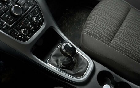 Opel Astra J, 2013 год, 635 000 рублей, 10 фотография