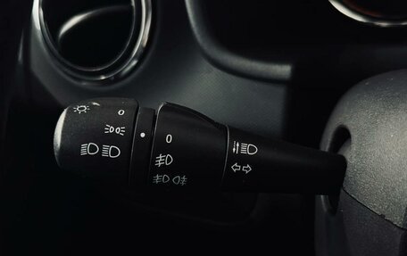 Renault Sandero II рестайлинг, 2019 год, 1 300 000 рублей, 13 фотография