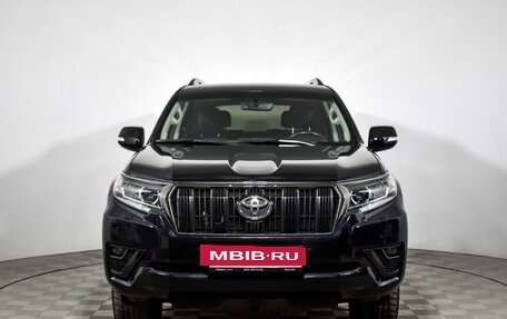 Toyota Land Cruiser Prado 150 рестайлинг 2, 2021 год, 6 300 000 рублей, 2 фотография
