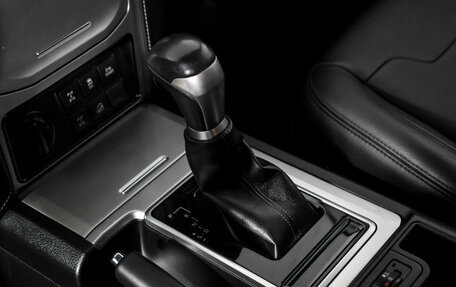 Toyota Land Cruiser Prado 150 рестайлинг 2, 2021 год, 6 300 000 рублей, 12 фотография