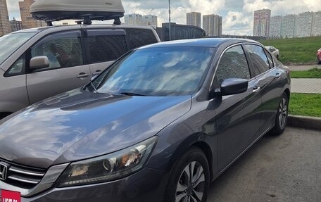 Honda Accord IX рестайлинг, 2015 год, 1 250 000 рублей, 3 фотография