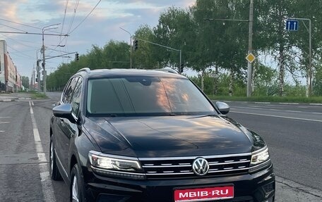 Volkswagen Tiguan II, 2019 год, 3 500 000 рублей, 1 фотография