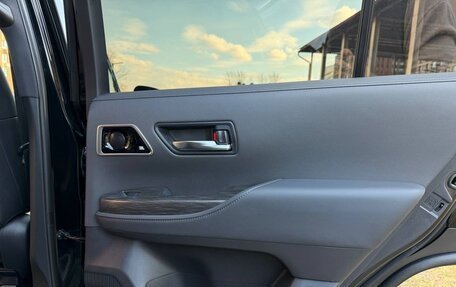 Toyota Land Cruiser, 2023 год, 11 950 000 рублей, 14 фотография