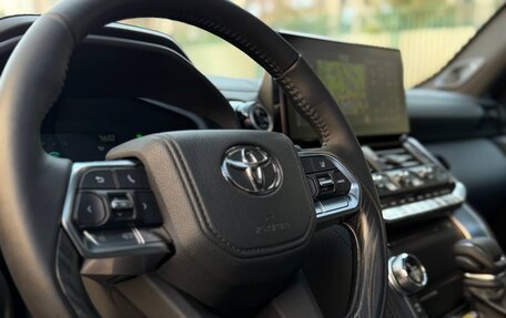 Toyota Land Cruiser, 2023 год, 11 950 000 рублей, 20 фотография