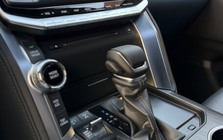 Toyota Land Cruiser, 2023 год, 11 950 000 рублей, 21 фотография