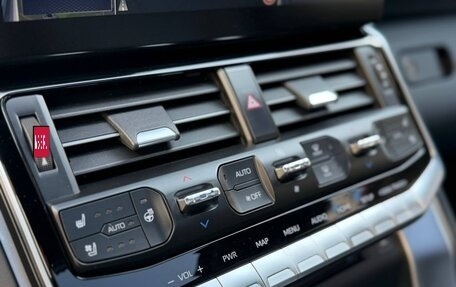 Toyota Land Cruiser, 2023 год, 11 950 000 рублей, 27 фотография