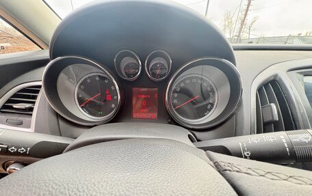 Opel Astra J, 2013 год, 650 000 рублей, 11 фотография