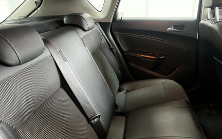 Opel Astra J, 2012 год, 790 000 рублей, 18 фотография