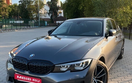 BMW 3 серия, 2020 год, 4 100 000 рублей, 2 фотография