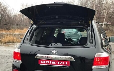 Toyota Highlander III, 2012 год, 2 600 000 рублей, 23 фотография