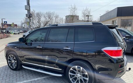 Toyota Highlander III, 2012 год, 2 600 000 рублей, 29 фотография