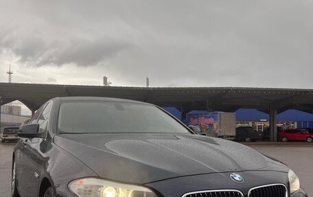 BMW 5 серия, 2010 год, 1 650 000 рублей, 3 фотография