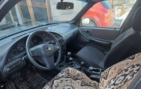 Chevrolet Niva I рестайлинг, 2018 год, 950 000 рублей, 6 фотография