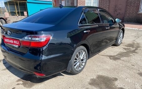 Toyota Camry, 2017 год, 1 730 000 рублей, 4 фотография