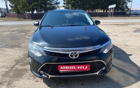 Toyota Camry, 2017 год, 1 730 000 рублей, 2 фотография