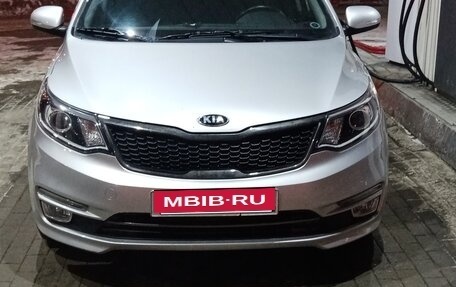 KIA Rio III рестайлинг, 2016 год, 1 070 000 рублей, 2 фотография