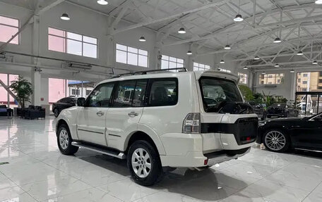Mitsubishi Pajero IV, 2022 год, 7 880 000 рублей, 3 фотография