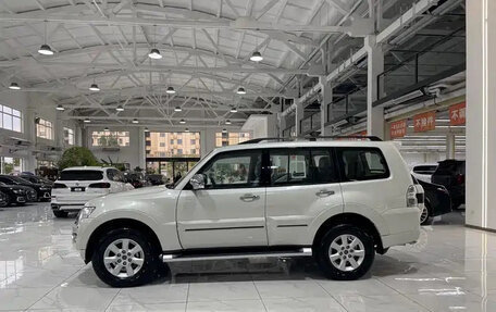 Mitsubishi Pajero IV, 2022 год, 7 880 000 рублей, 5 фотография