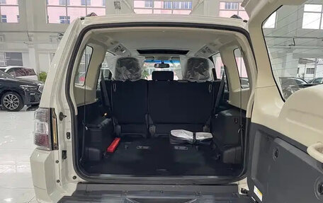 Mitsubishi Pajero IV, 2022 год, 7 880 000 рублей, 18 фотография