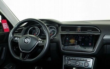 Volkswagen Tiguan II, 2017 год, 2 550 000 рублей, 13 фотография