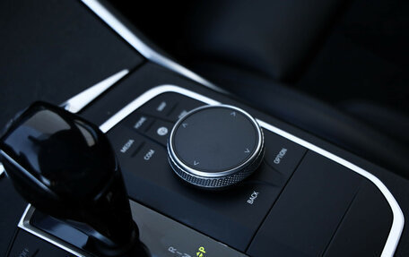 BMW 3 серия, 2019 год, 3 699 000 рублей, 14 фотография